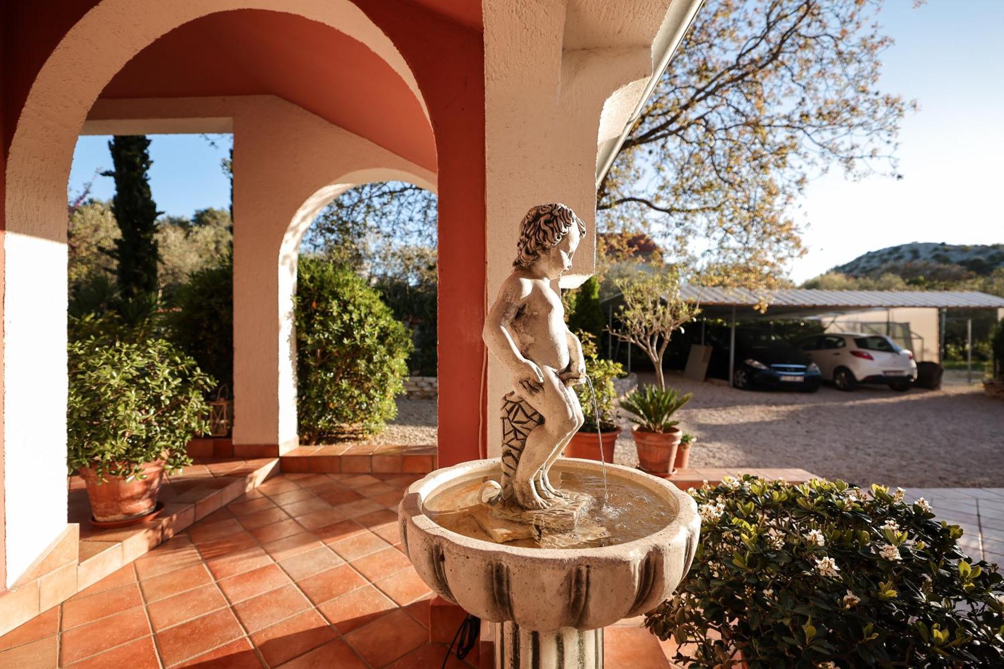 Villa Arta Drage Eksteriør bilde